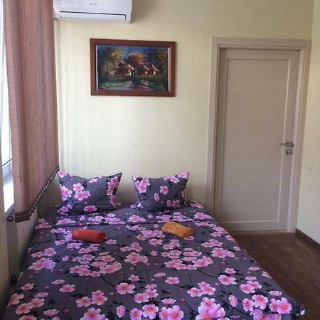 Отель Номер в частном секторе Одесса Экстерьер фото